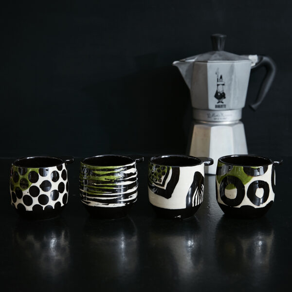 tasses à café poterie noire